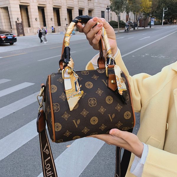 designer luxury shopping bags fashion for female large capacity tote bag shoulder bag female crossbody bags shopper brand messen
designer luxury shopping bags fashion for female large capacity tote bag shoulder bag female crossbody bags shopper brand messen