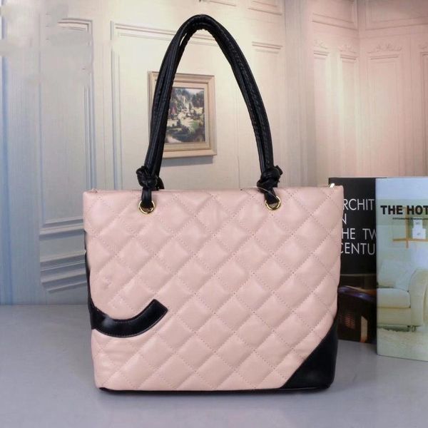 designer two piece case mother genuine leather bag classic embossed figure handbag gift wallet soft and delicate tote tote bag
designer two piece case mother genuine leather bag classic embossed figure handbag gift wallet soft and delicate tote tote bag