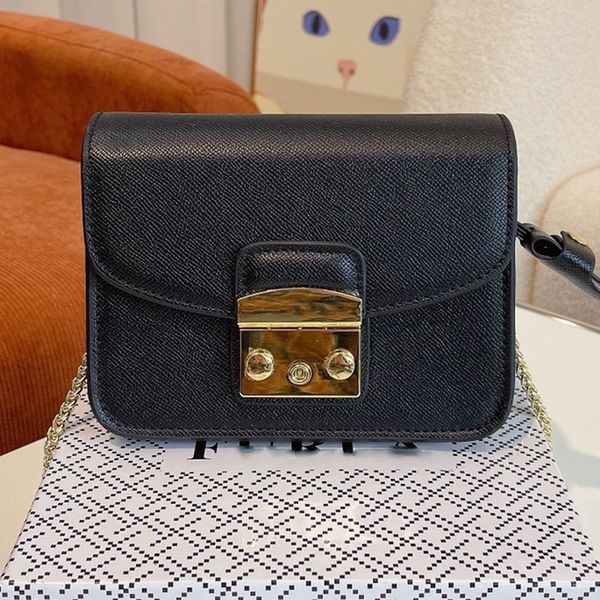 famous brand genuine leather shoulder bag for women 2022 luxury designe lady crossbody high-quality woman's bag purse
famous brand genuine leather shoulder bag for women 2022 luxury designe lady crossbody high-quality woman's bag purse