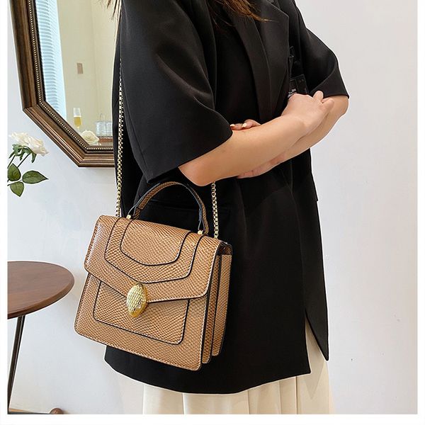crossbody bags for women trend luxury handbags female cosmetic bag fashion chain ladies shoulder messenger bags
crossbody bags for women trend luxury handbags female cosmetic bag fashion chain ladies shoulder messenger bags