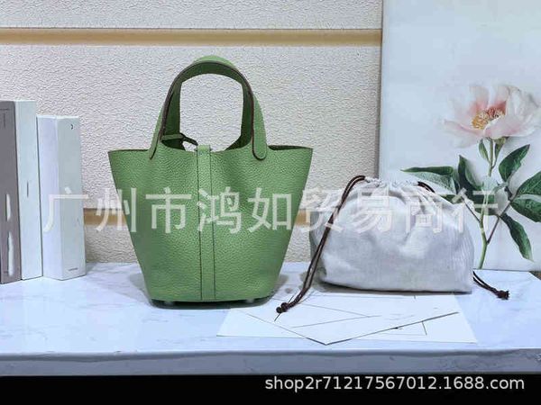 2022 summer h family classic vegetable basket bag cowhide litchi pattern women's hand bucket bag sier buckle hand
2022 summer h family classic vegetable basket bag cowhide litchi pattern women's hand bucket bag sier buckle hand