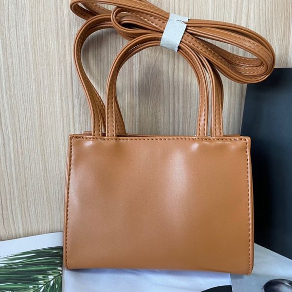 shoulder handbags mini designer bags women handbag soft leather crossbody luxurious fashion purse satchels bag
shoulder handbags mini designer bags women handbag soft leather crossbody luxurious fashion purse satchels bag