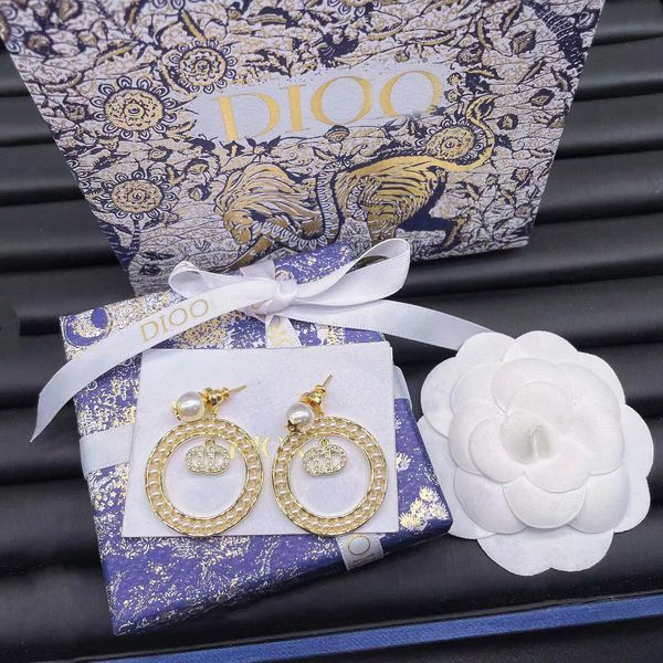 22 new the factory directly d home gold cd letter earrings 2022 new dijia net red back hanging pearl earrings, Golden
22 new the factory directly d home gold cd letter earrings 2022 new dijia net red back hanging pearl earrings, Golden
