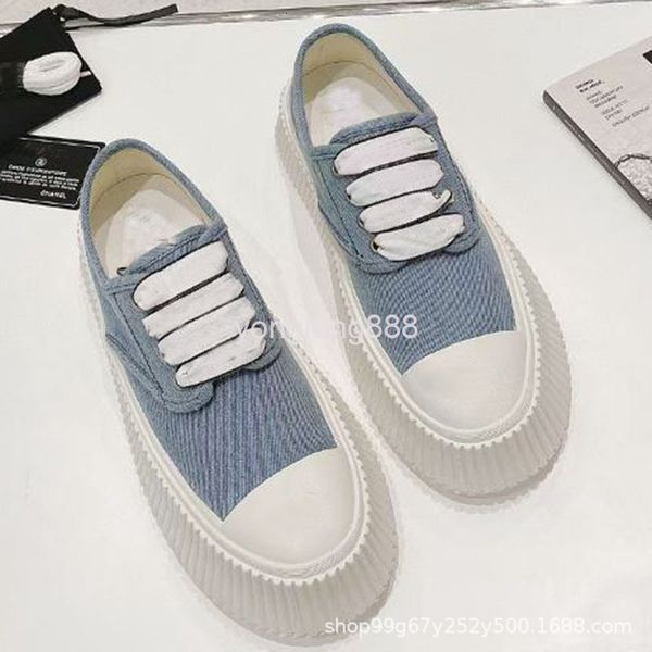 dress shoes thick bottom denim biscuit shoes small white single high and low upper, Black
dress shoes thick bottom denim biscuit shoes small white single high and low upper, Black