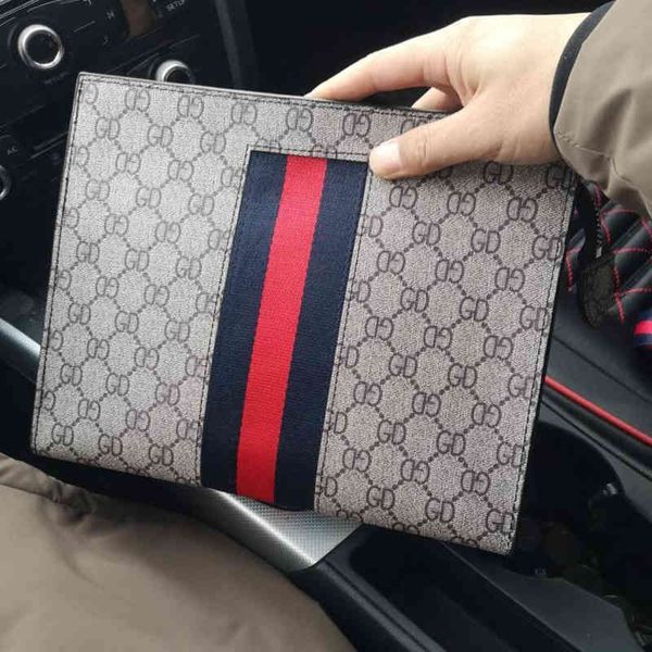 handbag sling shoulder personality large capacity soft leather messenger bag multi-functional hand leisure business men bao
handbag sling shoulder personality large capacity soft leather messenger bag multi-functional hand leisure business men bao