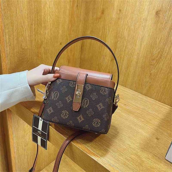 70% factory online sale popular female spring versatile bag ins style one shoulder bucket bag
70% factory online sale popular female spring versatile bag ins style one shoulder bucket bag