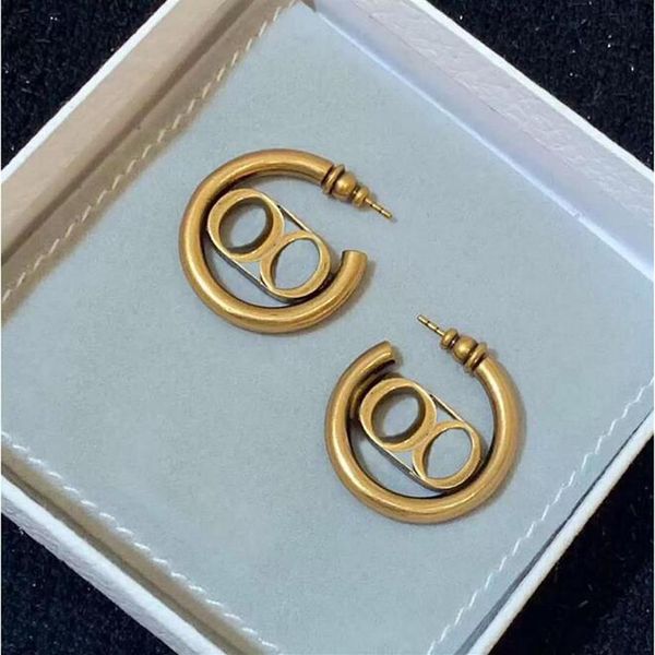 fashion letter hoop earrings aretes orecchini for women party wedding lovers gift jewelry engagement with box have stamp306m, Golden;silver
fashion letter hoop earrings aretes orecchini for women party wedding lovers gift jewelry engagement with box have stamp306m, Golden;silver