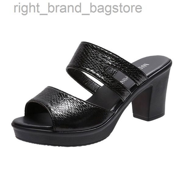 women's open toe slippers simple design all match breathable 2022 summer popular fashion trendy comfy thick high heel slippers w220808, Black
women's open toe slippers simple design all match breathable 2022 summer popular fashion trendy comfy thick high heel slippers w220808, Black