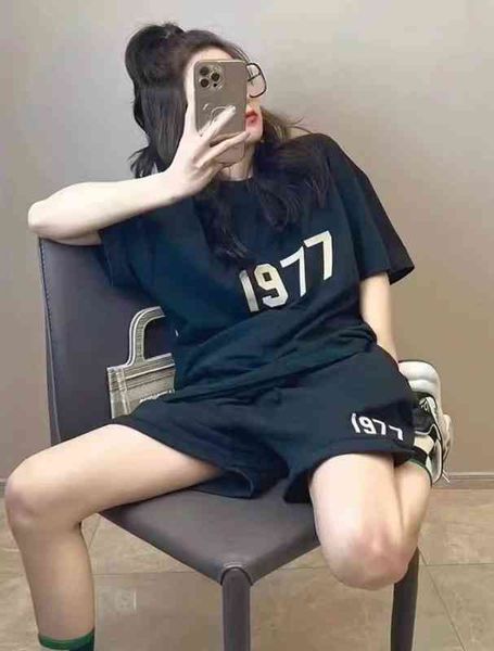 men's fashion personality trend new short-sleeved brand wholesale fog season essentials double line digital flocking loose t-shirt two, White;black
men's fashion personality trend new short-sleeved brand wholesale fog season essentials double line digital flocking loose t-shirt two, White;black