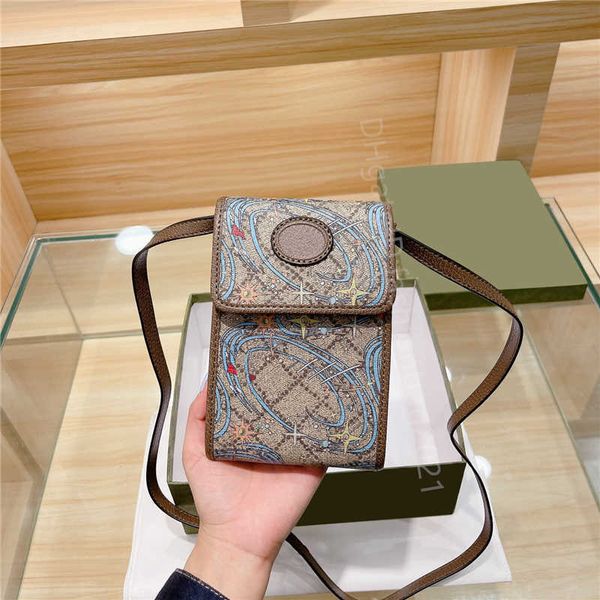 2021 ss fashionable bag handbags ladies wallet duck-print flap-bag women graffiti shoulder bags classic lady g duck fashion handbag
2021 ss fashionable bag handbags ladies wallet duck-print flap-bag women graffiti shoulder bags classic lady g duck fashion handbag