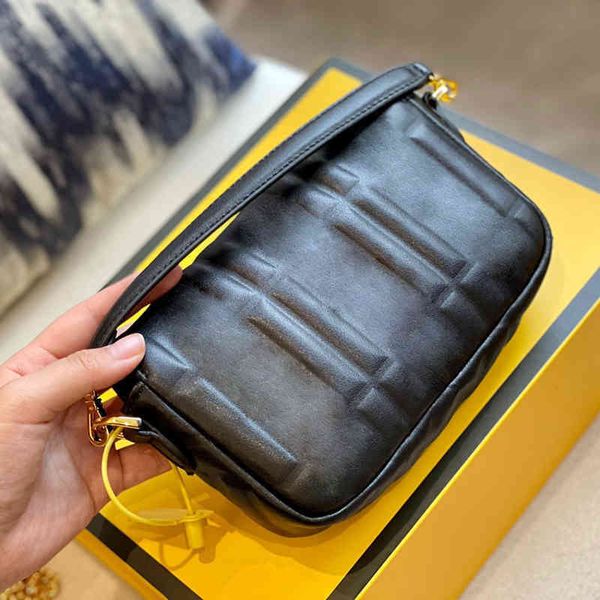 evening bags baguette shoulder bag handbags luxury leather small square crossbody bags designer women letters tote messenger purses 220719
evening bags baguette shoulder bag handbags luxury leather small square crossbody bags designer women letters tote messenger purses 220719