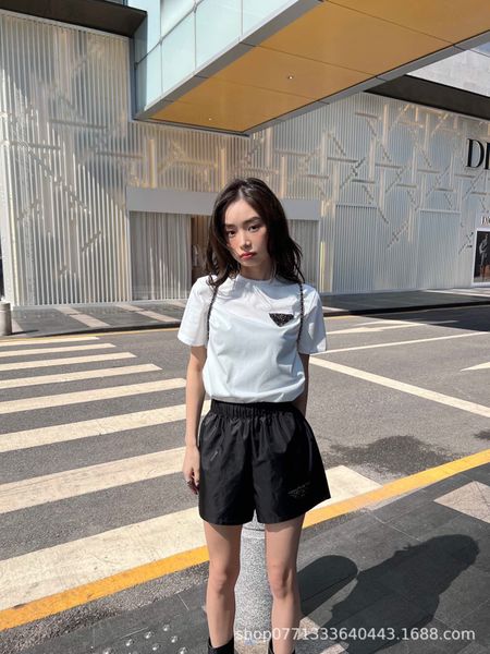 women's t-shirt designer 2022 early spring new p family hand nailing pearl river delta round neck loose casual t-shirt women's fas, White
women's t-shirt designer 2022 early spring new p family hand nailing pearl river delta round neck loose casual t-shirt women's fas, White