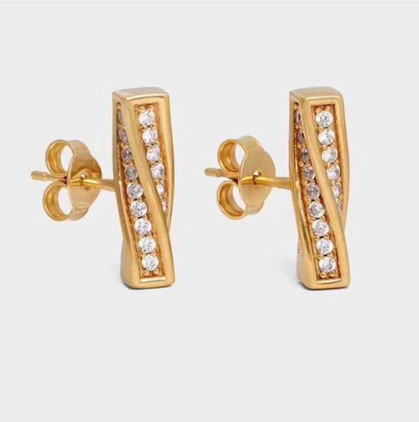 fashion designer brand twisted cz diamond stud temperament 18k gold earrings bijoux for women lady famous jewelry party wedding lovers gift, Golden;silver
fashion designer brand twisted cz diamond stud temperament 18k gold earrings bijoux for women lady famous jewelry party wedding lovers gift, Golden;silver