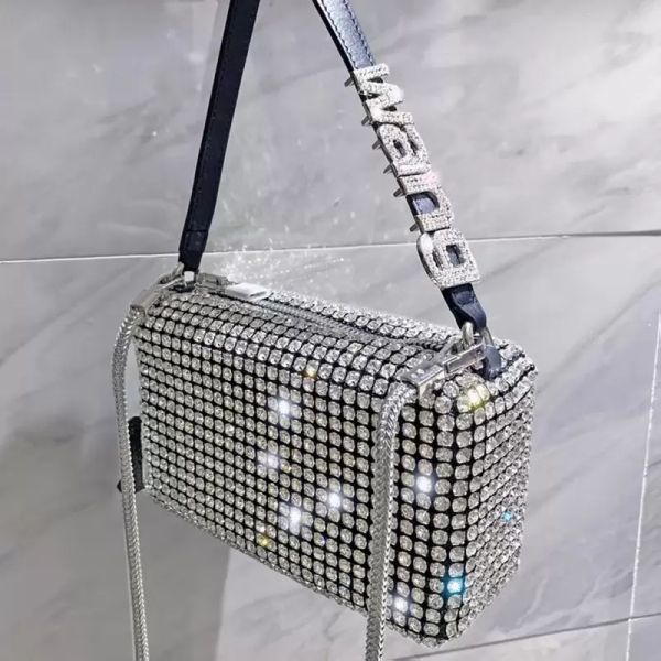 5a+crossbody designer bags women wallet diamond hobo-bag handbag tote shoulder cross body shiny rhinestone purse ladies clutch
5a+crossbody designer bags women wallet diamond hobo-bag handbag tote shoulder cross body shiny rhinestone purse ladies clutch
