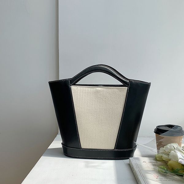 designer bags shoulder handbags with splicing and large capacity 31cm
designer bags shoulder handbags with splicing and large capacity 31cm