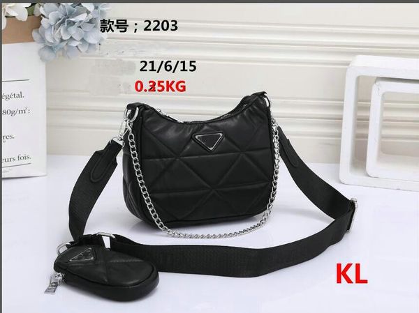 designer shoulder bag leather handbag fashion heart letter pattern satchel chain handbags crossbody purse lady classic style tote bag 2203#m
designer shoulder bag leather handbag fashion heart letter pattern satchel chain handbags crossbody purse lady classic style tote bag 2203#m