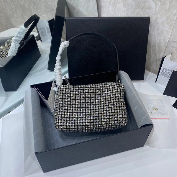 wan 9a+ new bag designer miss wang bling buling dinner bag women glitter diamond evening bags lady shiny rhinestone party shoulder size 17cm
wan 9a+ new bag designer miss wang bling buling dinner bag women glitter diamond evening bags lady shiny rhinestone party shoulder size 17cm