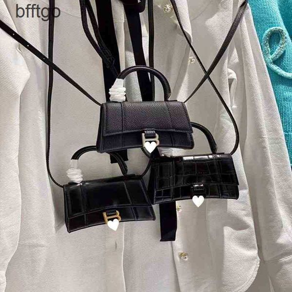 bags fashion balencigas b family letter buckle mini hourglass bag crocodile pattern real cow leather women's single shoulder
bags fashion balencigas b family letter buckle mini hourglass bag crocodile pattern real cow leather women's single shoulder