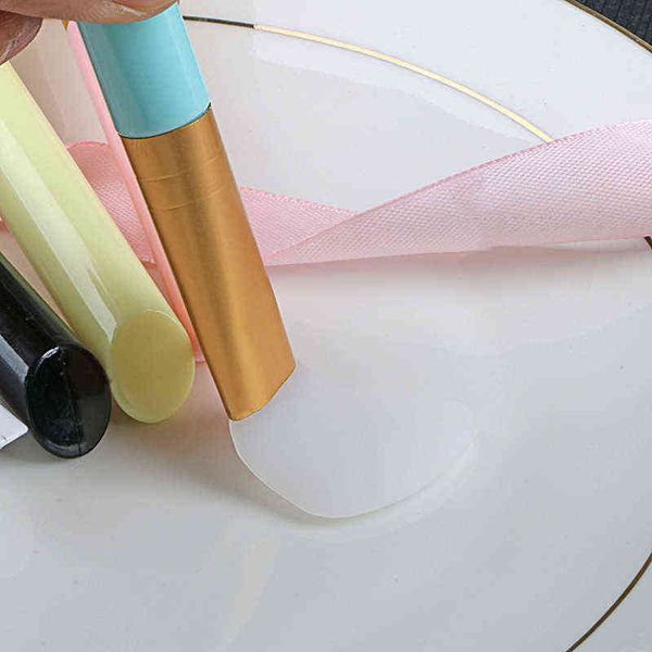 1pc silicone facial mask brush flexible mud mixed for s clay diy modeling 0308
1pc silicone facial mask brush flexible mud mixed for s clay diy modeling 0308