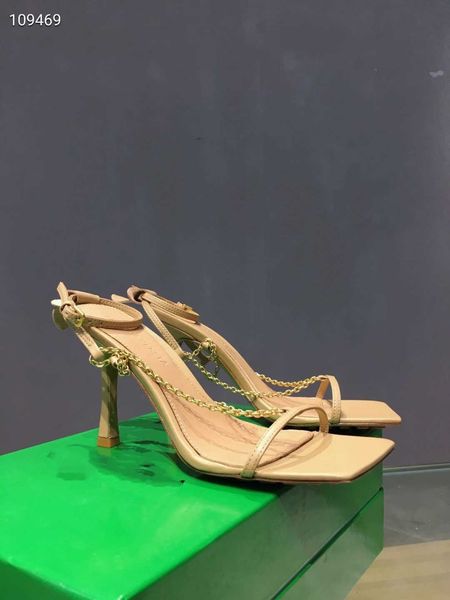 sale-2019 patent leather women stud sandals point toe two ankle buckles ladies rivets high heels neon color dress shoes sx0401, Black
sale-2019 patent leather women stud sandals point toe two ankle buckles ladies rivets high heels neon color dress shoes sx0401, Black