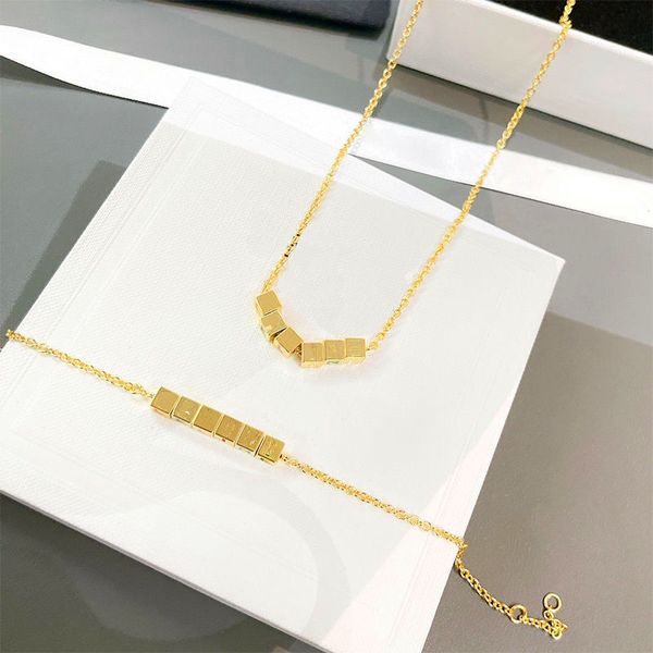 2022 fashion necklaces pendants gambler dice bracelet can turn the lovers bracelet necklace, Silver
2022 fashion necklaces pendants gambler dice bracelet can turn the lovers bracelet necklace, Silver