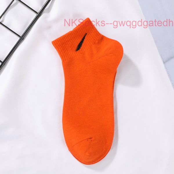 men's classic fashion socks hook brand designer women's leisure lovers' short tube sportsocks luxury women men breathable ver, Black
men's classic fashion socks hook brand designer women's leisure lovers' short tube sportsocks luxury women men breathable ver, Black