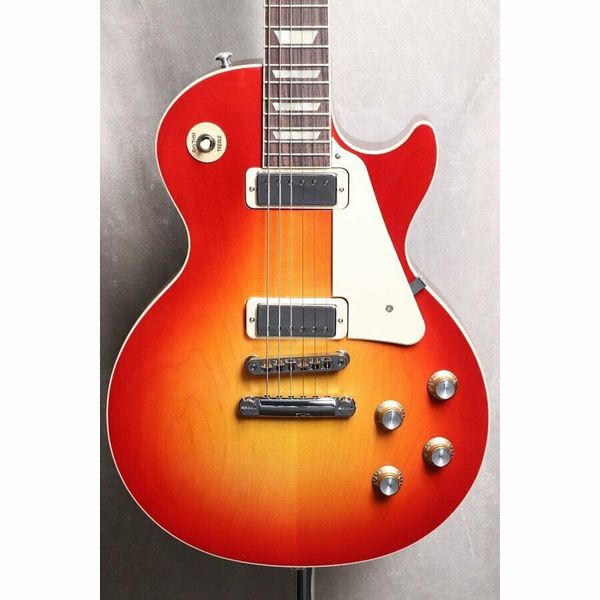 paul deluxe 70s cherry sunburst 217910364 guitar #56 same of the pictures
paul deluxe 70s cherry sunburst 217910364 guitar #56 same of the pictures