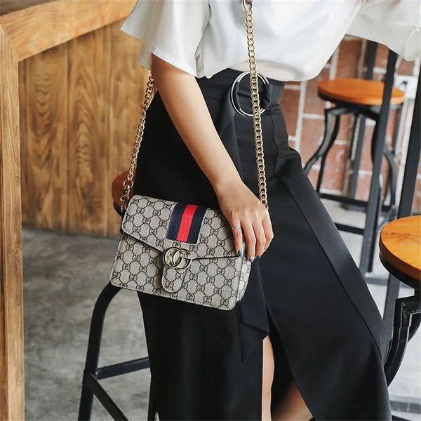 purses female spring summer new fashion european and american retro one shoulder messenger bag chain small square bag printed women's
purses female spring summer new fashion european and american retro one shoulder messenger bag chain small square bag printed women's
