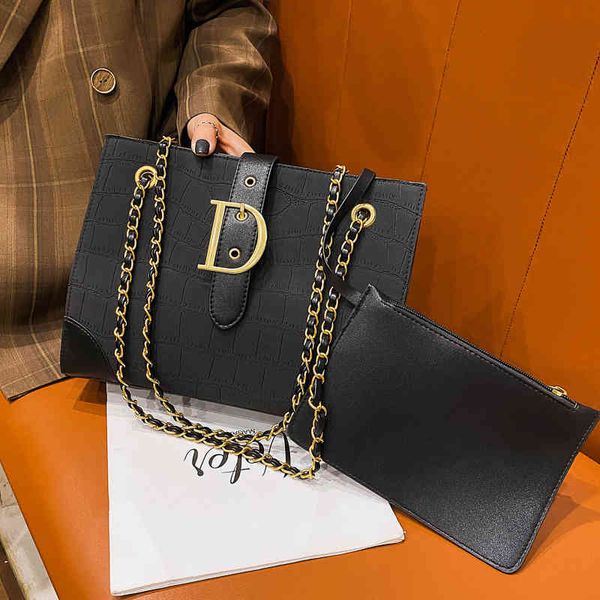 frosted shoulder bag women winter bag stone chain two piece set mother bag damp
frosted shoulder bag women winter bag stone chain two piece set mother bag damp