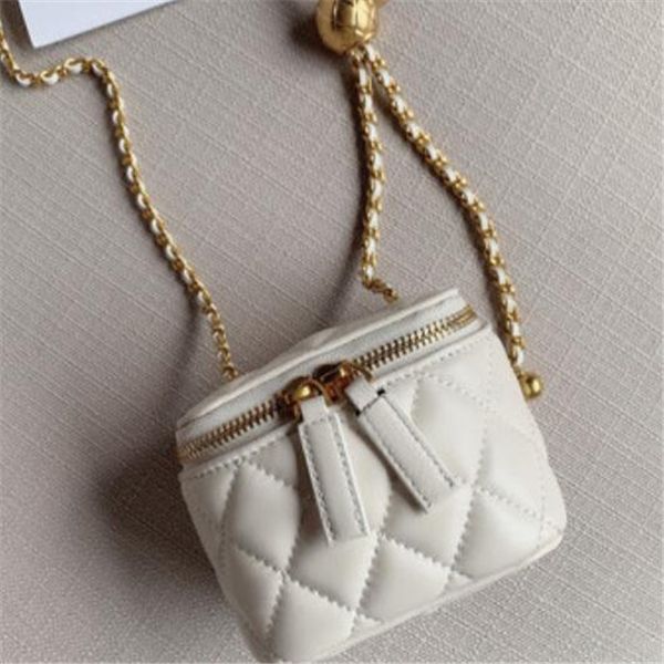 designer box bags adjustable shoulder strap quilted cross body mini genuine leather luxury cosmetic vanity handbags
designer box bags adjustable shoulder strap quilted cross body mini genuine leather luxury cosmetic vanity handbags