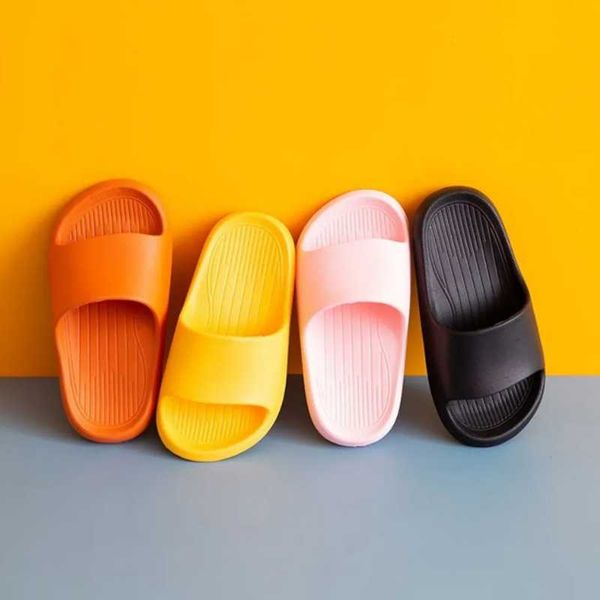 slipper children' slippers simple solid color outdoor bathroom non-slip boys and girls slippersslipper, Black;grey
slipper children' slippers simple solid color outdoor bathroom non-slip boys and girls slippersslipper, Black;grey