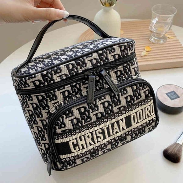 fog flower new style fashion make-up bag large capacity box portable women's multi compartment storage handbags
fog flower new style fashion make-up bag large capacity box portable women's multi compartment storage handbags