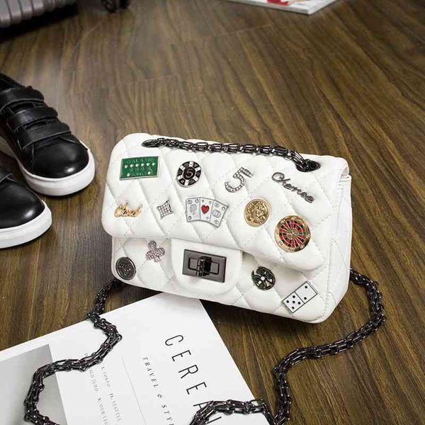 hong kong it women's bag 2022 new badge lingge girl chain fashion trend shoulder designer bags
hong kong it women's bag 2022 new badge lingge girl chain fashion trend shoulder designer bags