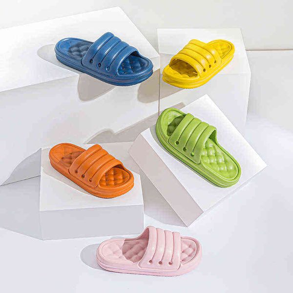 home thick-soled slippers four seasons non-slip couple sandals men and women indoor and summer outdoor bat t220728, Black 
home thick-soled slippers four seasons non-slip couple sandals men and women indoor and summer outdoor bat t220728, Black