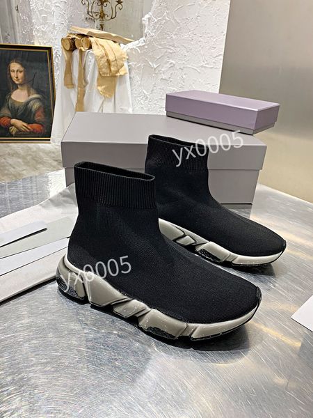 designer casual shoes platform black mens womans trainer runner sneaker sock shoe master embossed lady womens speeds booties paris ly220114
designer casual shoes platform black mens womans trainer runner sneaker sock shoe master embossed lady womens speeds booties paris ly220114