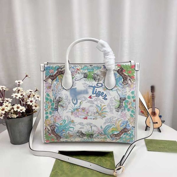 classic tote bag women leather onthego tiger printing handbags luxury shoulder bag designer crossbody messenger bag female big purse handba
classic tote bag women leather onthego tiger printing handbags luxury shoulder bag designer crossbody messenger bag female big purse handba