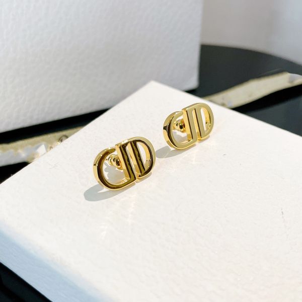 d designer jewelry letter c ear studs pearl earrings heart stud earring diamond women tassel love die earing internet celebrity fashion high, Golden;silver
d designer jewelry letter c ear studs pearl earrings heart stud earring diamond women tassel love die earing internet celebrity fashion high, Golden;silver