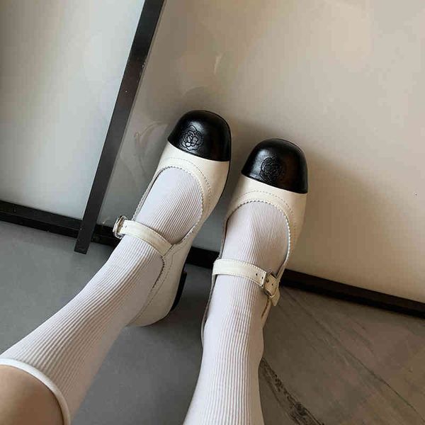 sandals french flat soled mary jane small scented leather shoes camellia doll one line buckle black and white color matching ballet single s
sandals french flat soled mary jane small scented leather shoes camellia doll one line buckle black and white color matching ballet single s