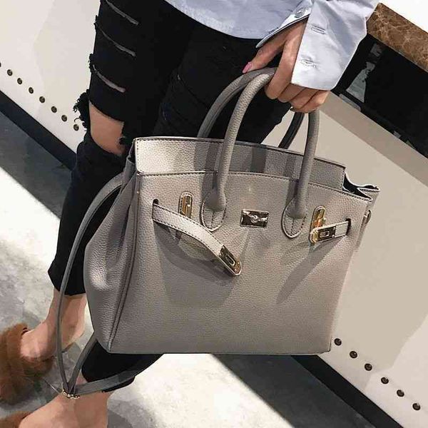 luxury trend handbags birkins litchi pattern bag 2022 fashion women's big one shoulder messenger bridal
luxury trend handbags birkins litchi pattern bag 2022 fashion women's big one shoulder messenger bridal