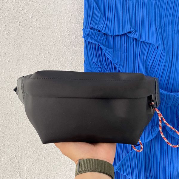 fanny pack designers luxurys waist bags mens and womens high-quality casual belt bag classic versatile solid chest messenger bag two options
fanny pack designers luxurys waist bags mens and womens high-quality casual belt bag classic versatile solid chest messenger bag two options