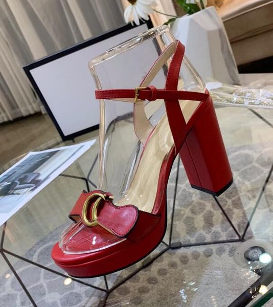 new summer line sandals leather luster and toughness comfortable walking fabric first layer cow genuine leather more colooor, Black
new summer line sandals leather luster and toughness comfortable walking fabric first layer cow genuine leather more colooor, Black