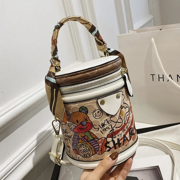 high sense niche fashion bucket bag women 2022 new graffiti handheld cylinder bags texture women's handbag messenger bag
high sense niche fashion bucket bag women 2022 new graffiti handheld cylinder bags texture women's handbag messenger bag