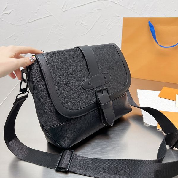 designer men messenger bag boy shoulder bag classical purse totes genuine leather luxury wallet
designer men messenger bag boy shoulder bag classical purse totes genuine leather luxury wallet