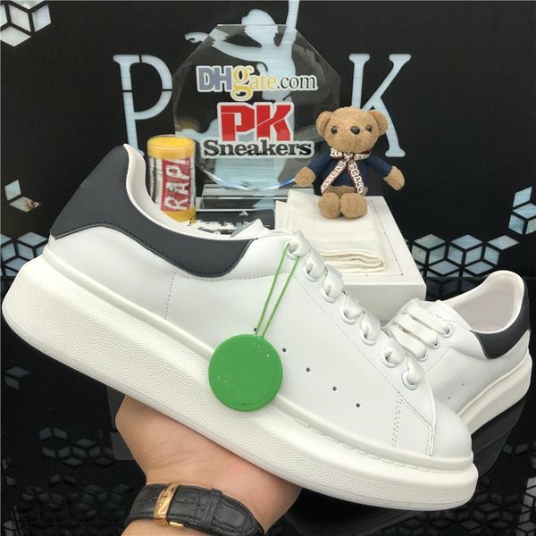 wholesale designers shoes genuine leather fashion high platform men women sneakers male female black white thick sole vulcanize casual sneak
wholesale designers shoes genuine leather fashion high platform men women sneakers male female black white thick sole vulcanize casual sneak