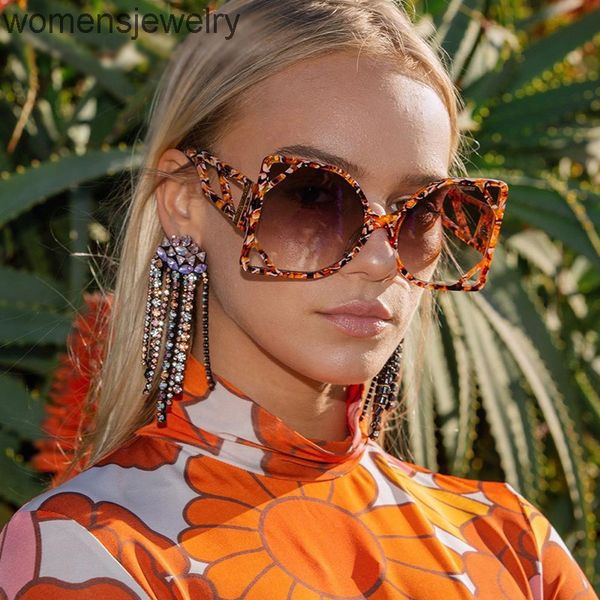 street fashion sun glasses man woman sunglasses unique personality large frame uv400 full frame 6 color optional, White;black
street fashion sun glasses man woman sunglasses unique personality large frame uv400 full frame 6 color optional, White;black