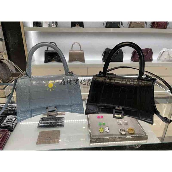 bags luxury balencaigs's balencaigs handbags bag hourglasss crocodile single shoulder messenger portable
bags luxury balencaigs's balencaigs handbags bag hourglasss crocodile single shoulder messenger portable