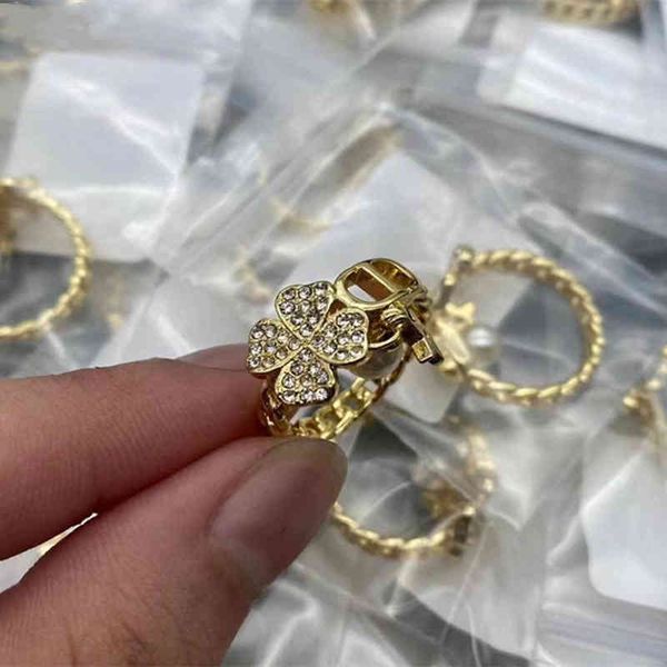 fashion trend new ladies luxury brand designer wholesale d home pearl diamond open women's light, Silver
fashion trend new ladies luxury brand designer wholesale d home pearl diamond open women's light, Silver