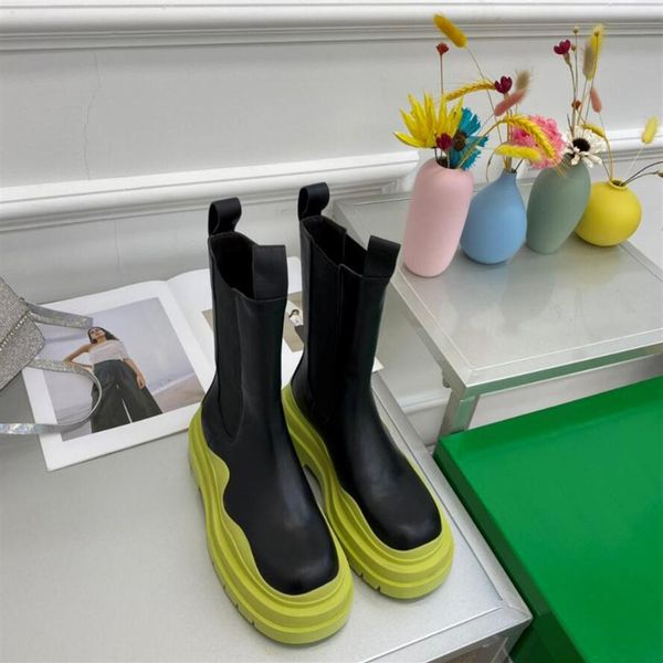 2021 designer luxury lug flash tire boots women genuine leather autumn and winter knee half boot classics roman martin shoes with 260z, Black
2021 designer luxury lug flash tire boots women genuine leather autumn and winter knee half boot classics roman martin shoes with 260z, Black
