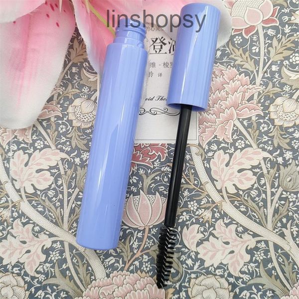 factory outlet lipstick tube blue large capacity mascara circular bangs hair finishing club eye black plastic technology
factory outlet lipstick tube blue large capacity mascara circular bangs hair finishing club eye black plastic technology