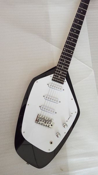 6 string electric guitar black body white pickpocket solid wood quality pleasant timbre delivery
6 string electric guitar black body white pickpocket solid wood quality pleasant timbre delivery